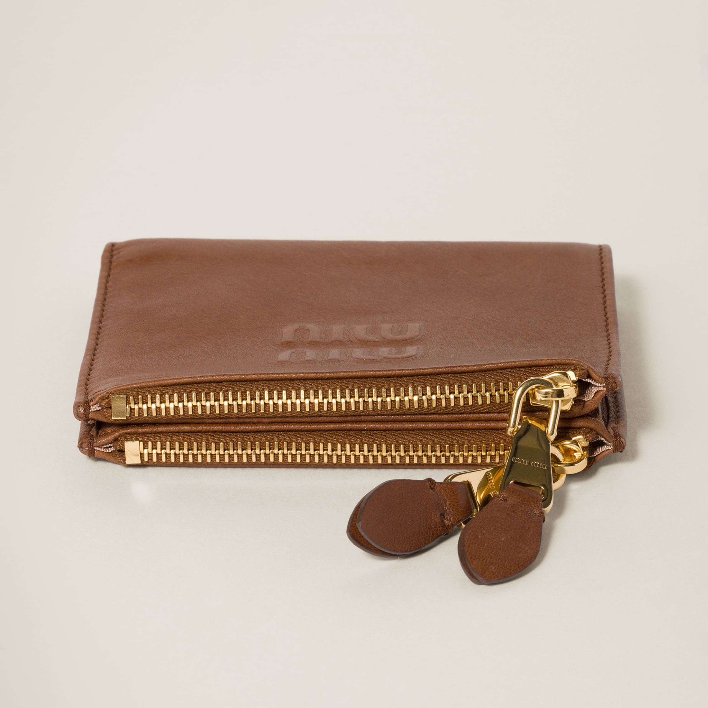 新品 miumiu ミュウミュウ ナッパレザー 財布 ブラウン