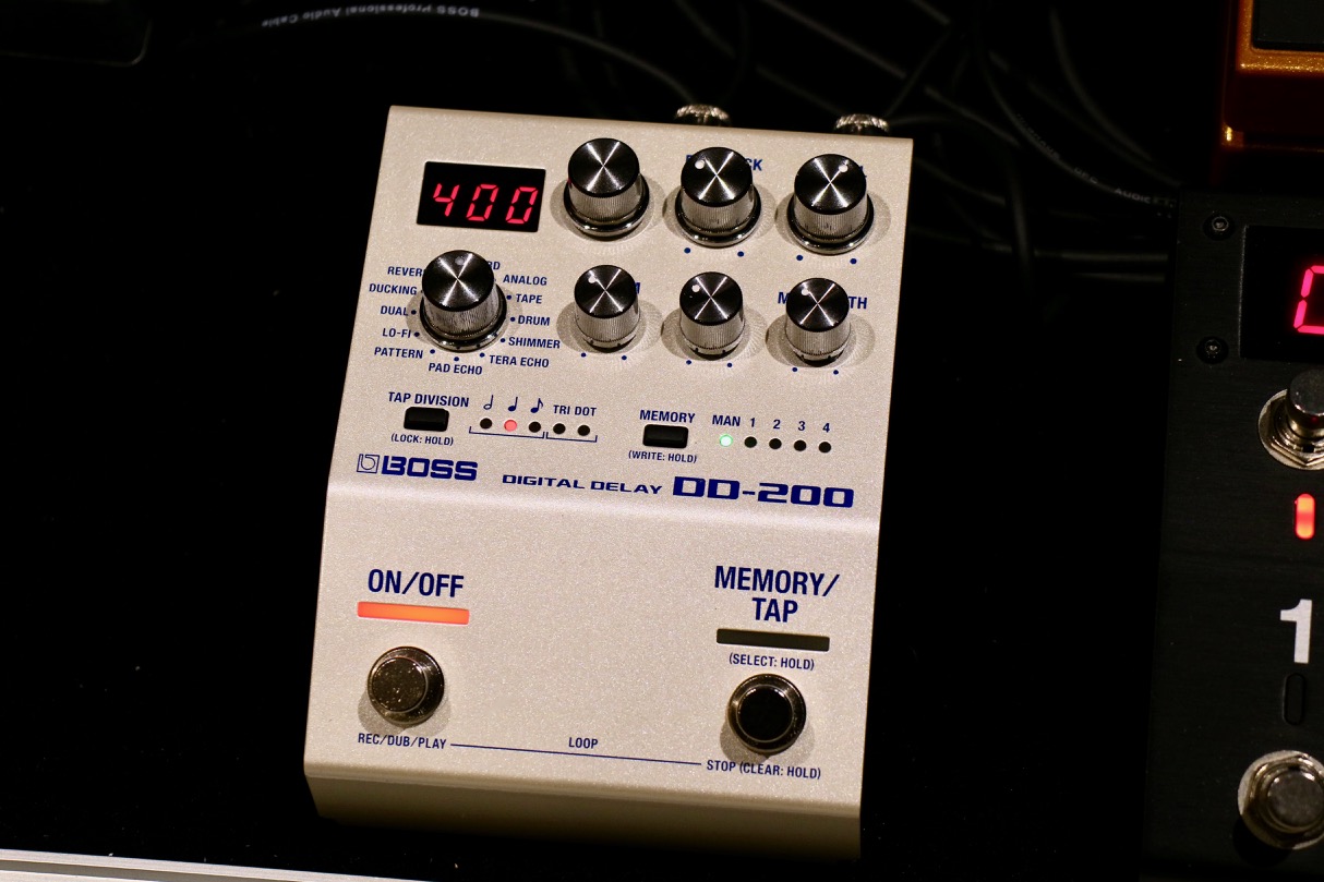 BOSS DD-200 ハイブリッドドライブ BOSS - DD-200 | Digital Delay