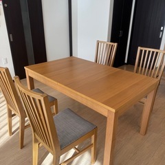 IKEA 伸縮式ダイニングテーブル 椅子6脚付き