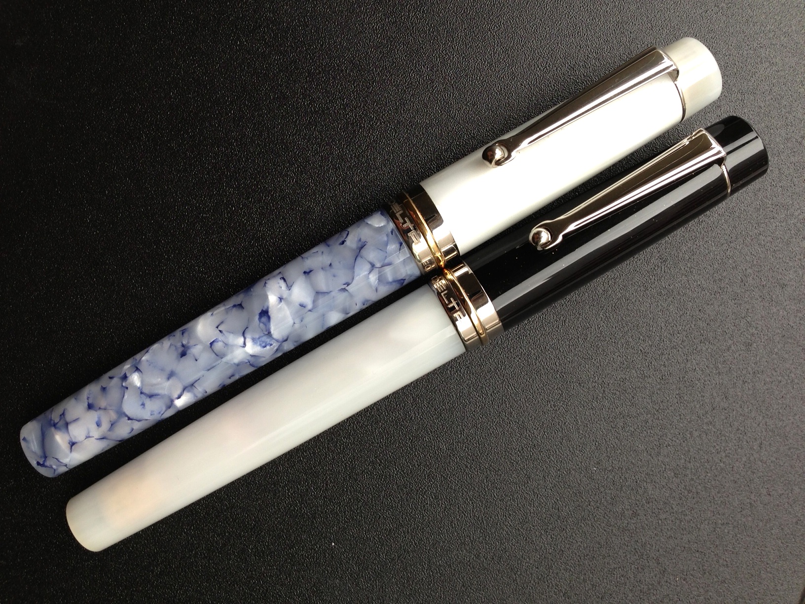 小日向京のひねもす文房具｜第三十二回「デルタ ビンテージ 万年筆