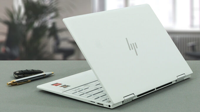 HP Envy x360 13 (13-ay1000)レビュー - ひねりの効いたAMDパワー