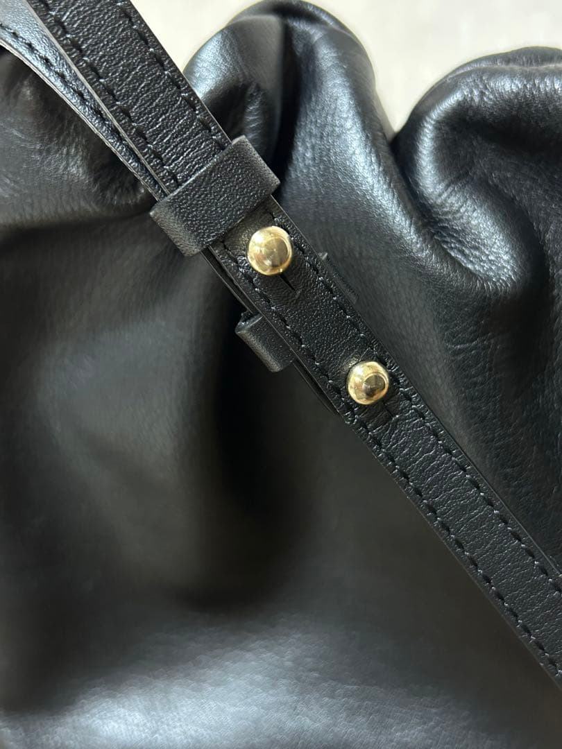 gemeil　レザーワンハンドルバッグ　ブラック