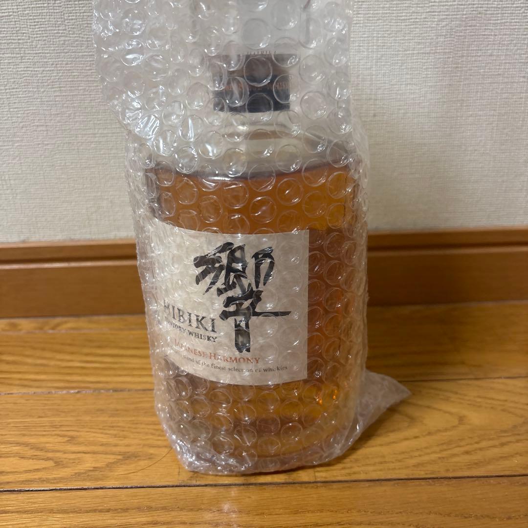 サントリーウイスキー 響 700ml Amazon.co.jp: サントリー ブレンデッドウイスキー 響17年カートン付き