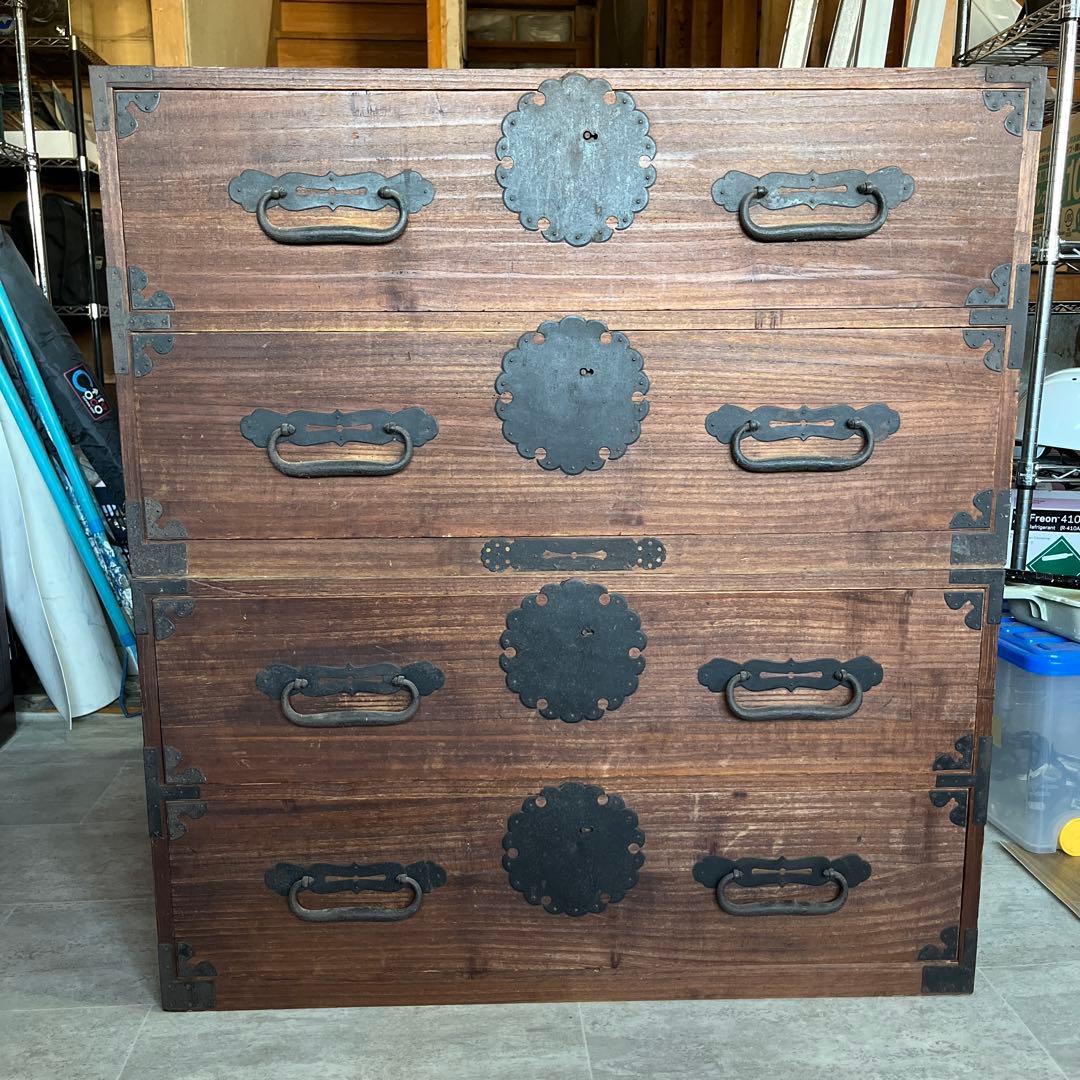 【引き取り限定】伝統的な和風木製箪笥 4引き出し 引き取り限定】伝統的な和風木製箪笥 4引き出し