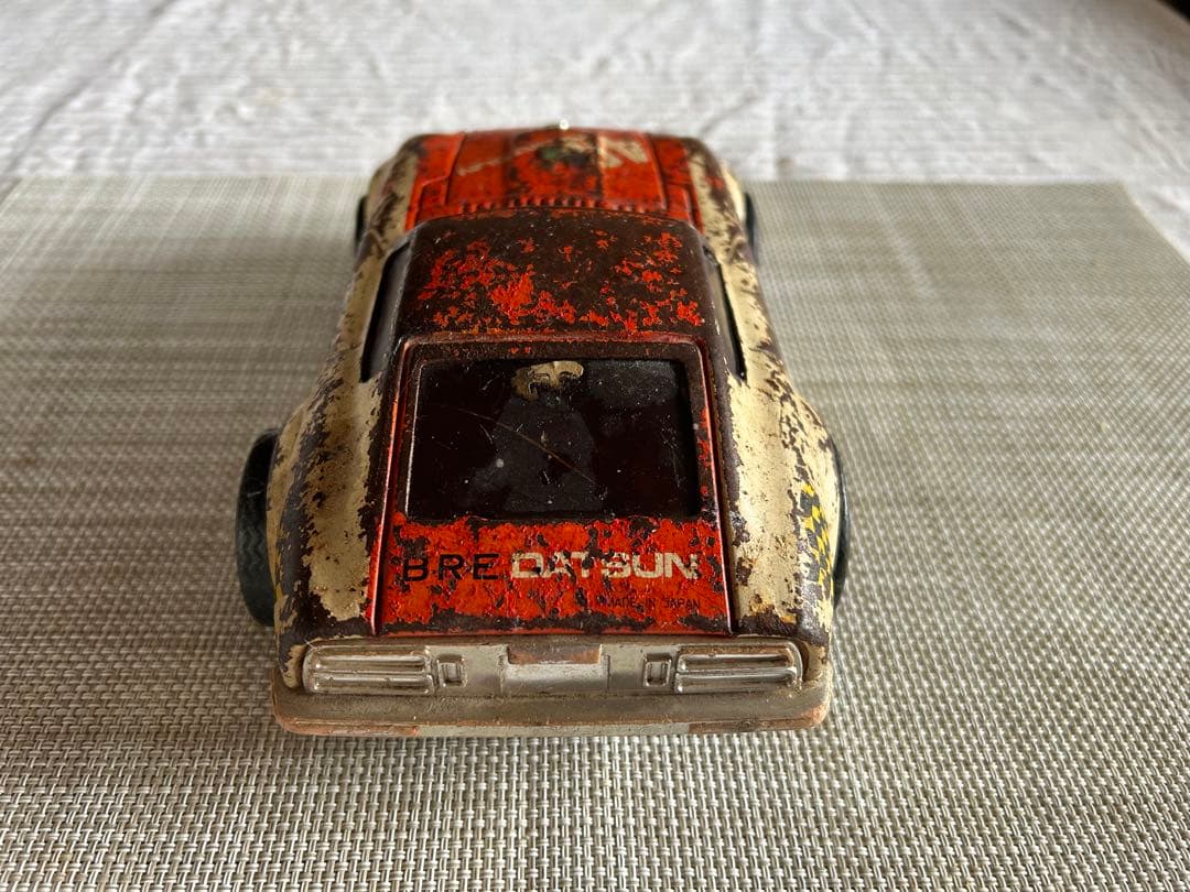 レトロ DATSUN Z ミニカー 赤/白