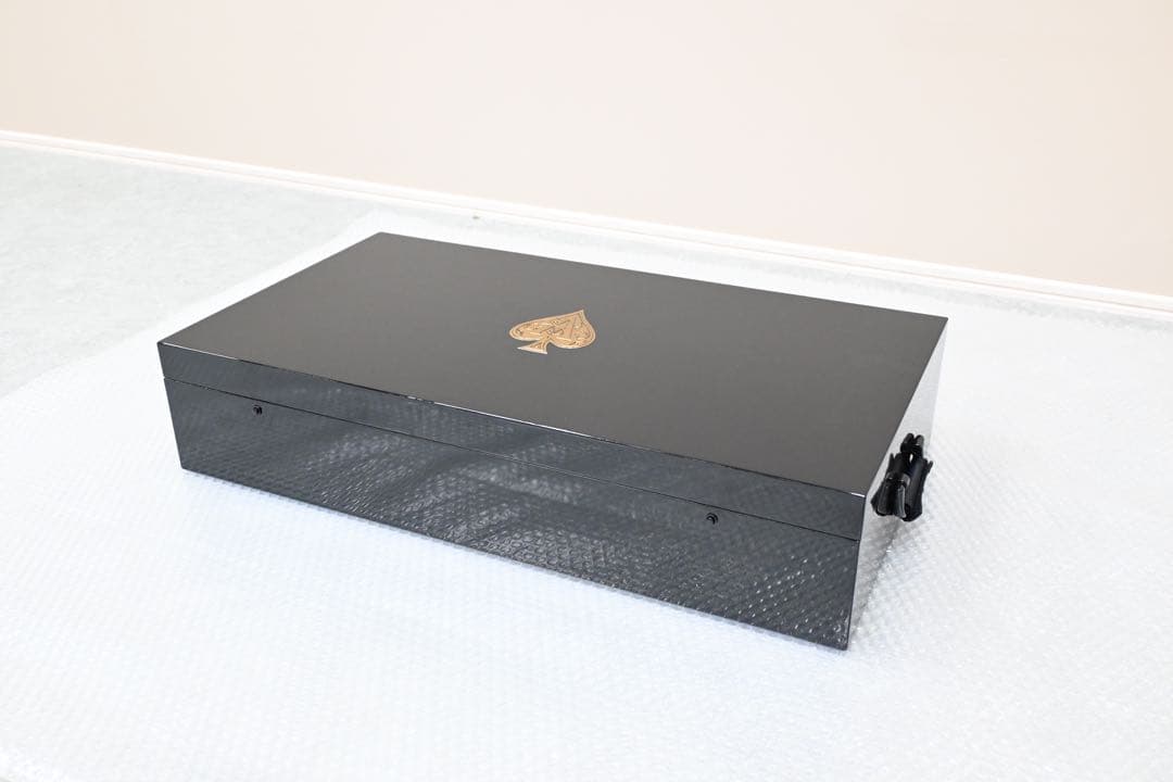 【極美品】 アルマンドアタッシュケース黒木製6本入り 極美品】 アルマンドアタッシュケース黒木製6本入り