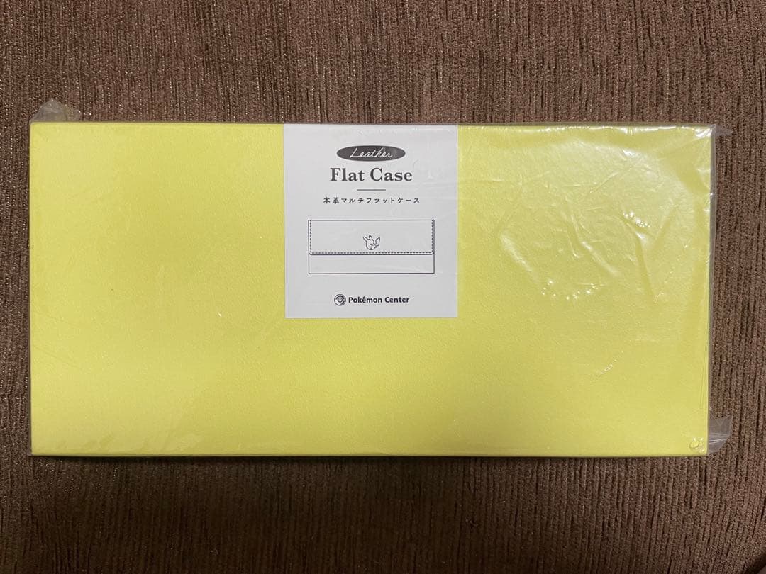 ポケモン　本革　ピカチュウマルチフラットケース 本革マルチフラットケース ピカチュウ ｜【公式】ポケモンセンター