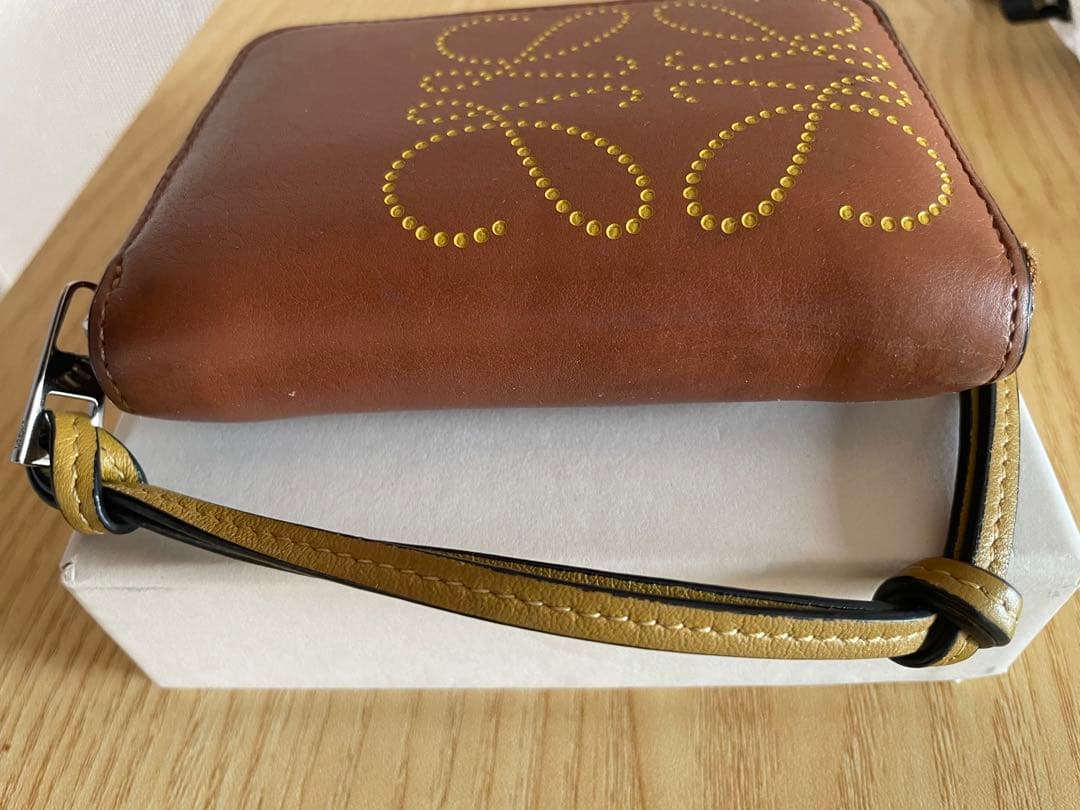 ロエベ　財布