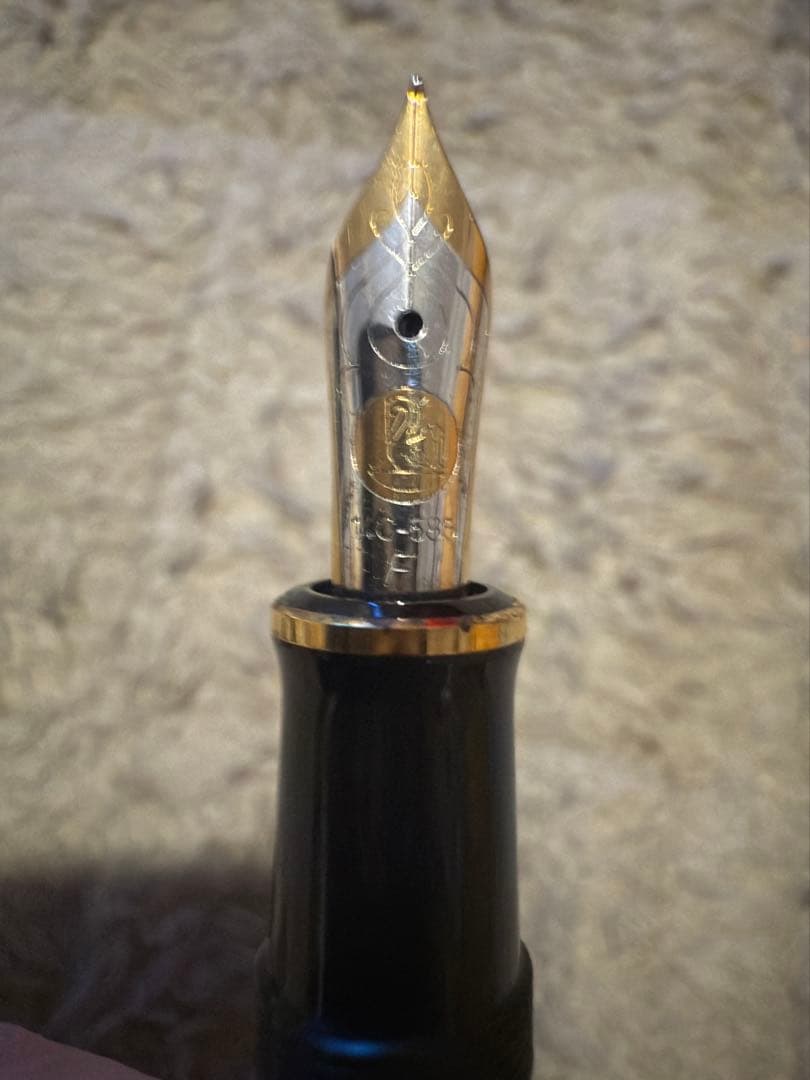 限定ペリカン　万年筆　スーベレーンM600 黒　字幅F Pelikan（ペリカン） 万年筆 スーベレーン M600 M605 吸入式 化粧